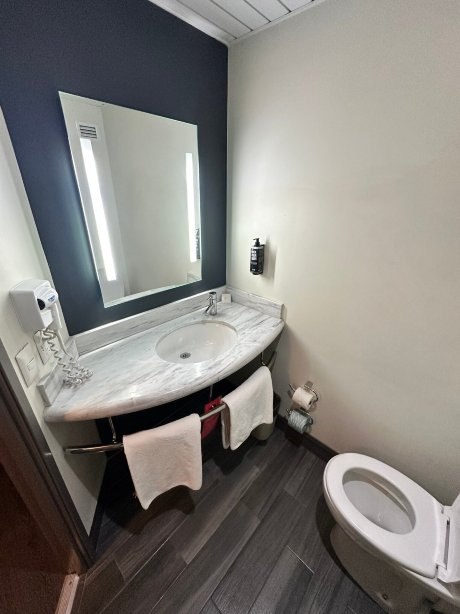 宜必思托雷翁-官方