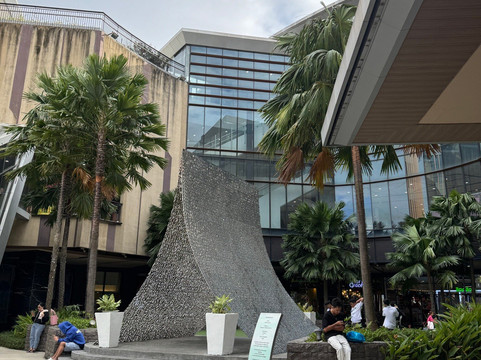 Robinsons Galleria-巴石必去景点