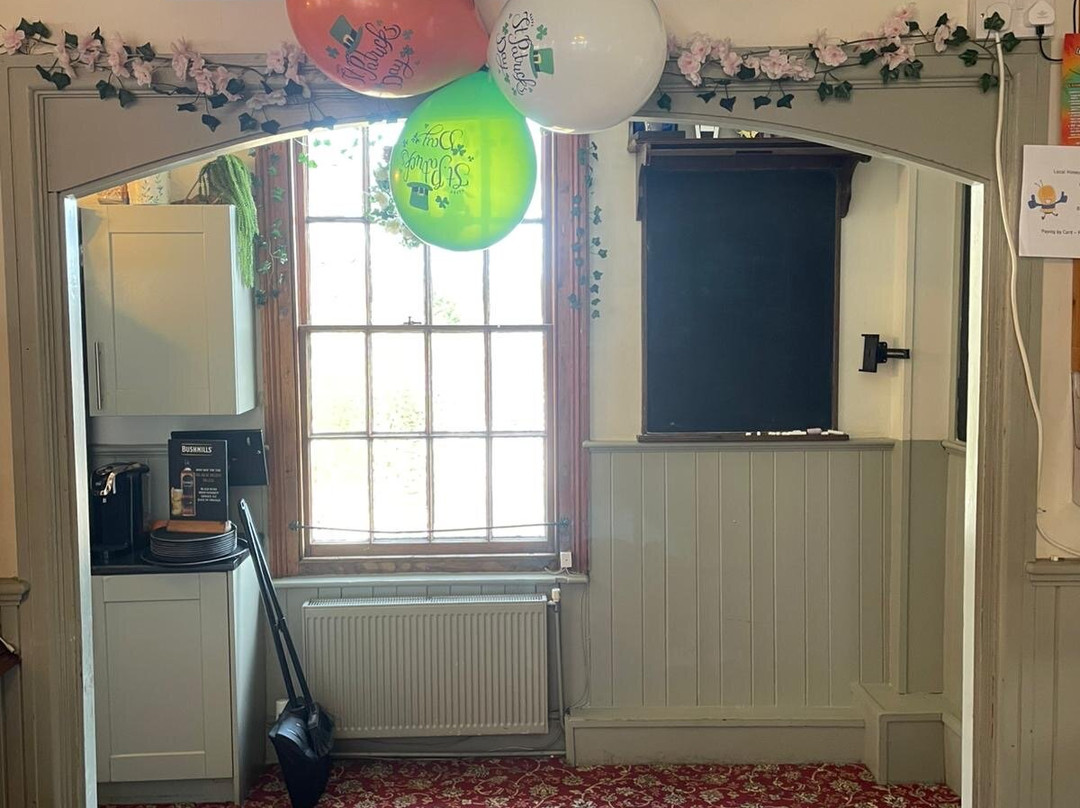 The Garibaldi Community Pub-Redhill必去景点