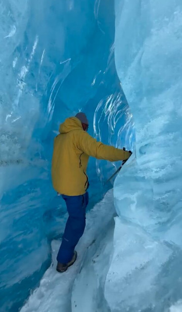 Glacier City Snowmobile Tours-戈德伍德必去景点