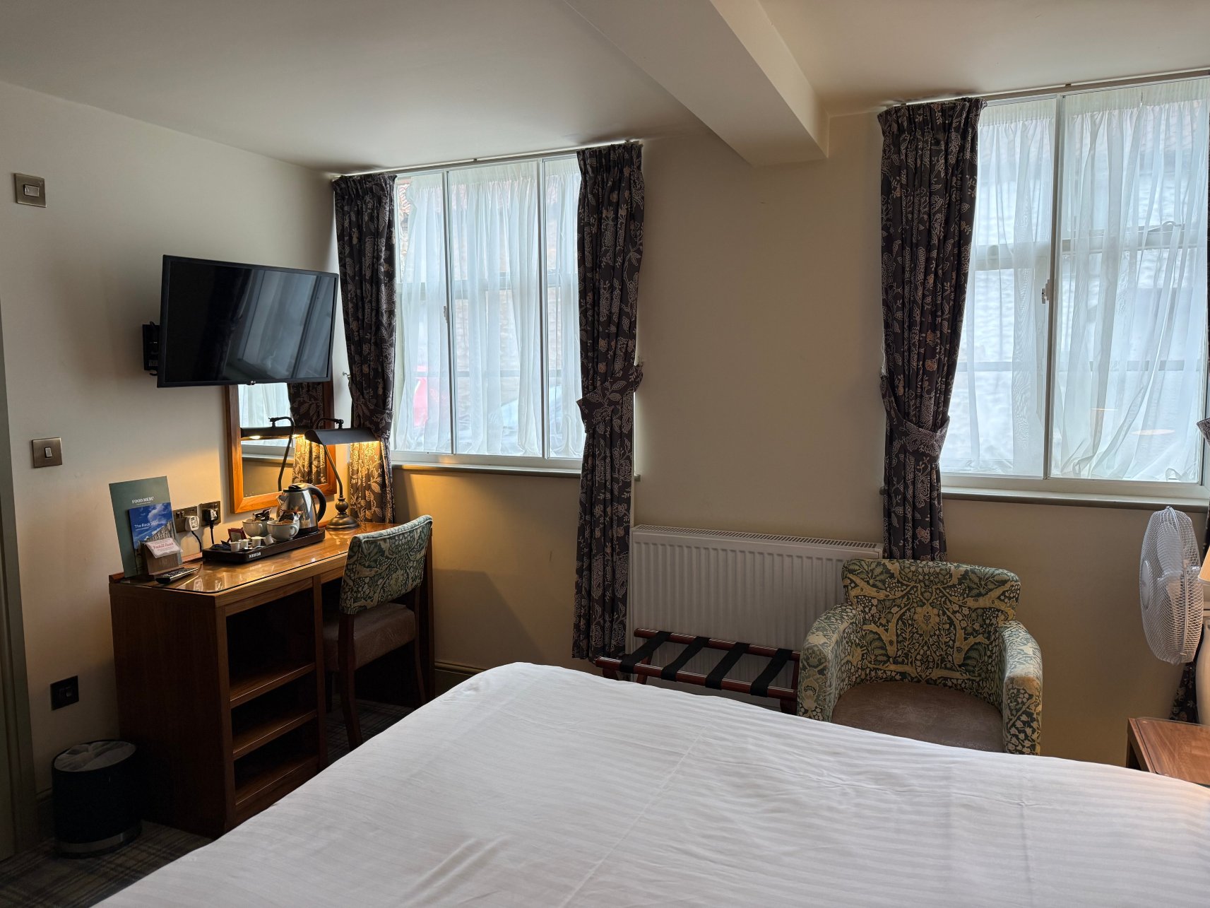 黑天鹅 - 酒店集团收藏-客卧