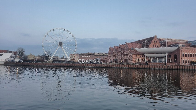 瑟雷斯迪住宅酒店主图