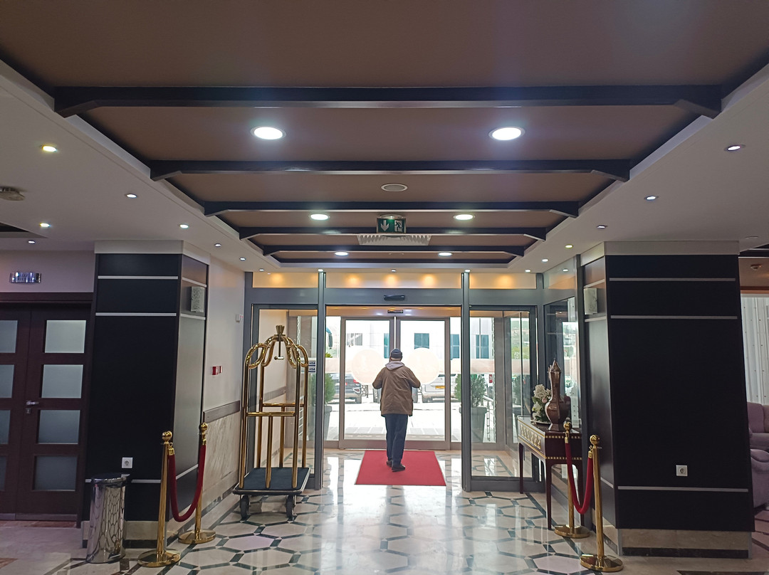 埃尔贝酒店主图