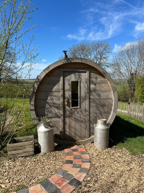 Hill Farm Glamping-官方