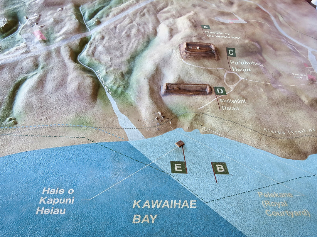 普吾可霍拉神坛-卡威哈也必去景点