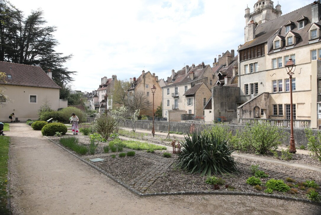 Jardin Botanique des Chevannes-多勒必去景点