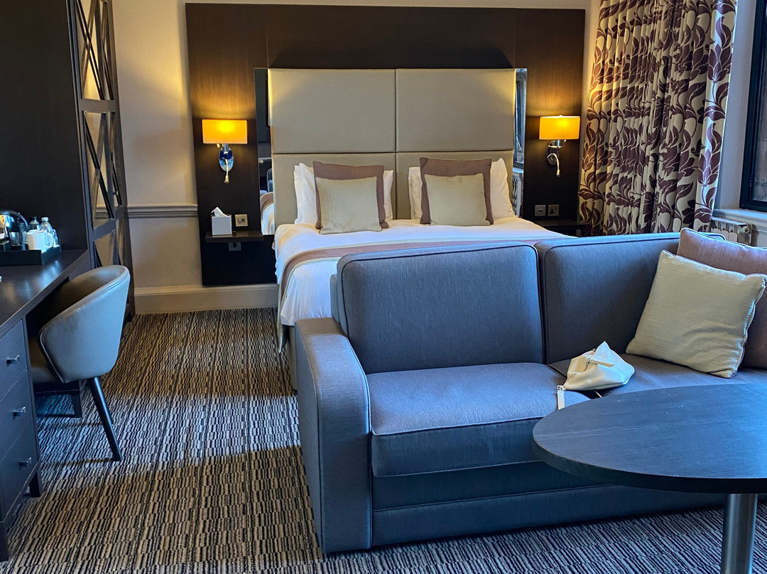 修道院别墅酒店主图