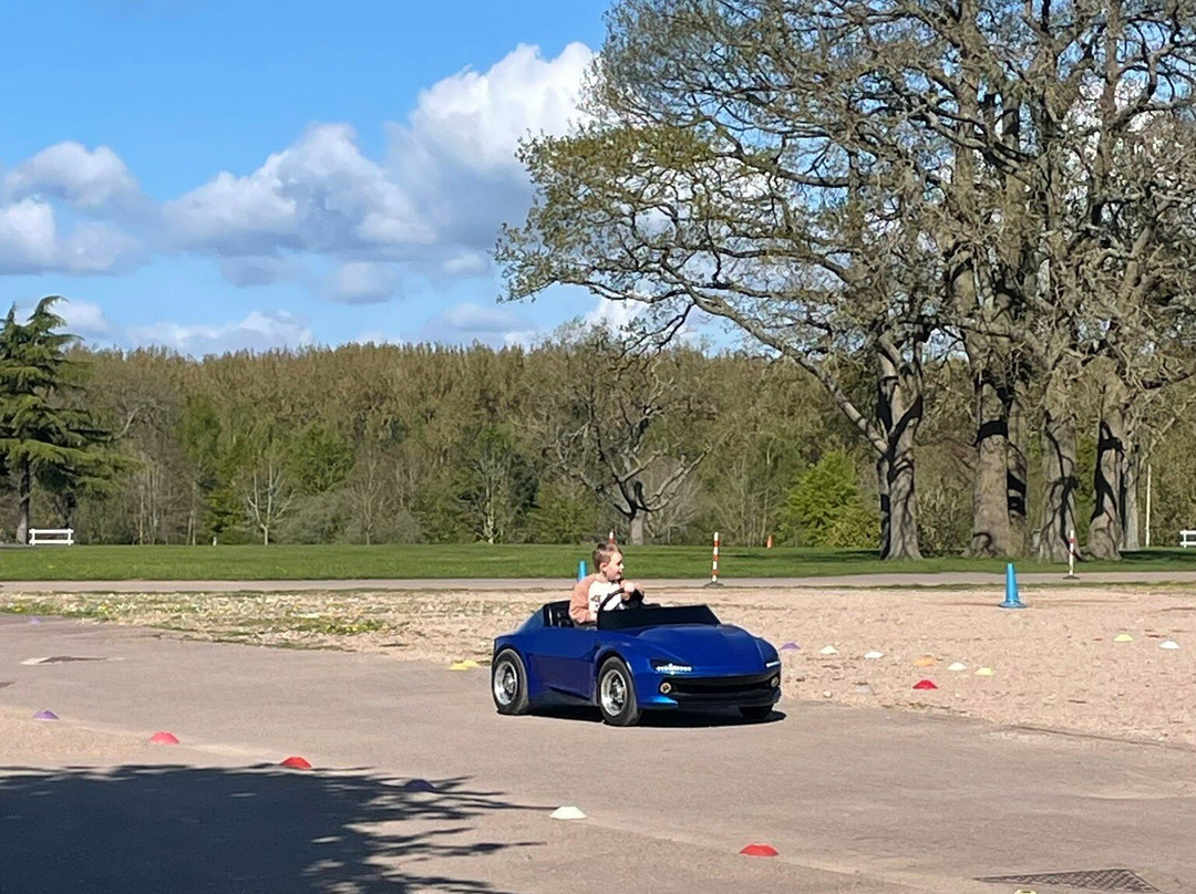 Young Driver Warwick-沃里克必去景点