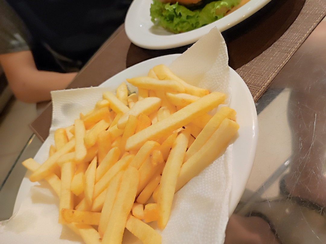 马鲁阿酒店主图