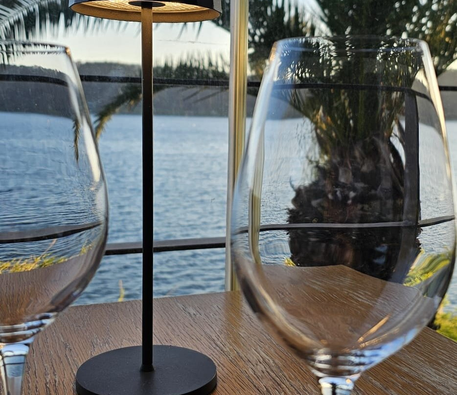 库拉湖酒店主图