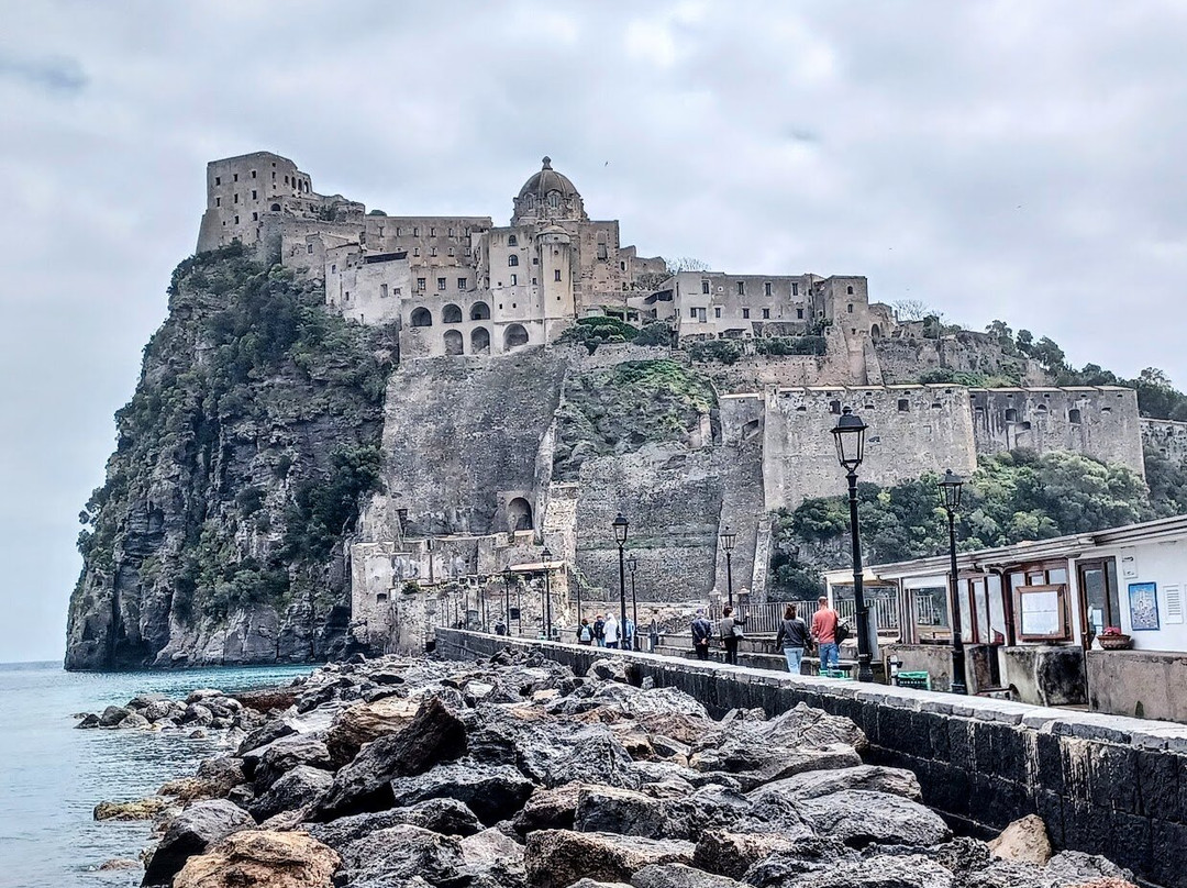 Ponte Aragonese-伊斯基亚必去景点