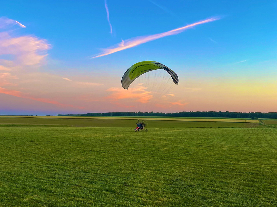 Para Ton Air - Ulm Paramoteur-Crepy-en-Valois必去景点