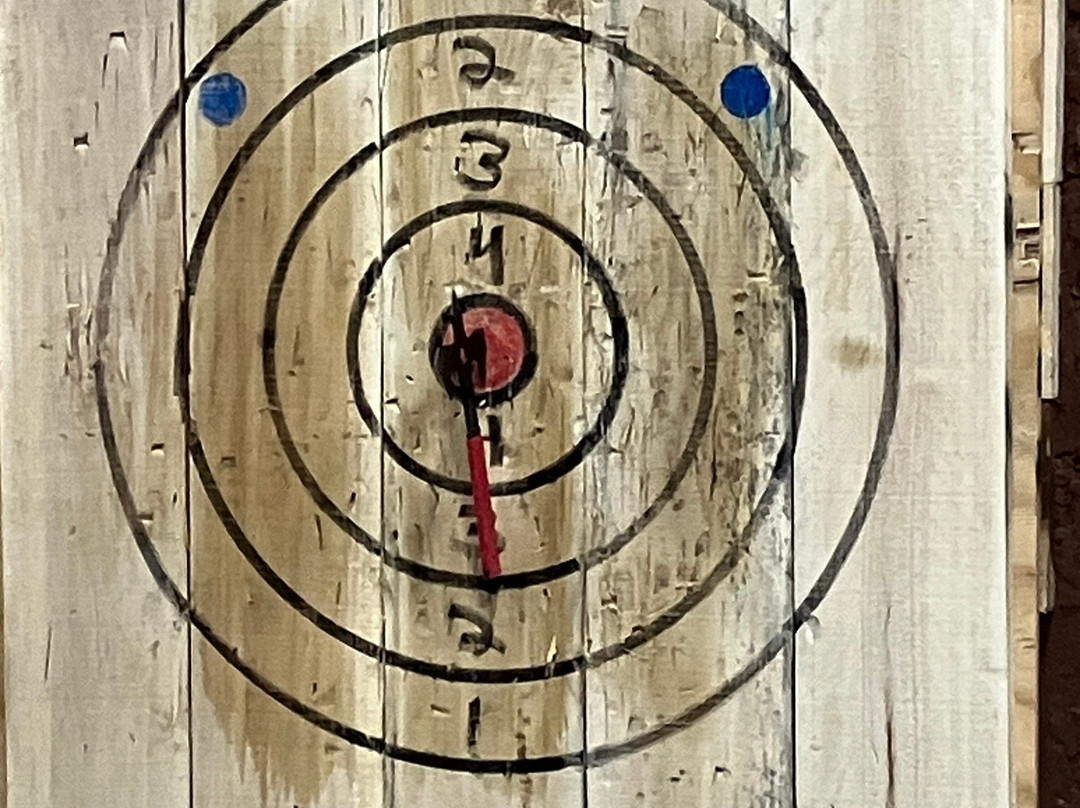 Bury The Hatchet Cherry Hill - Axe Throwing-切里希尔必去景点