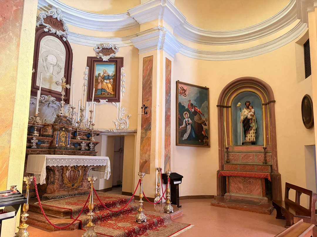 Chiesa dei Bianchi-Varzi必去景点