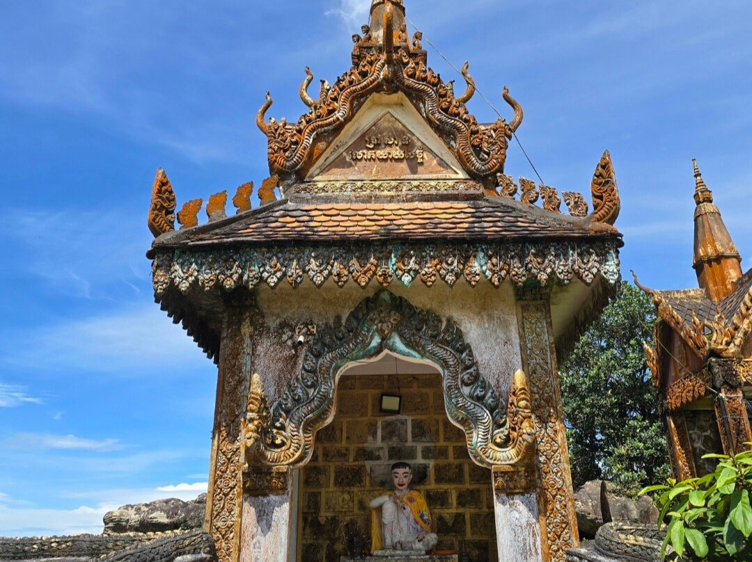 Wat Sampov Pram-贡布必去景点