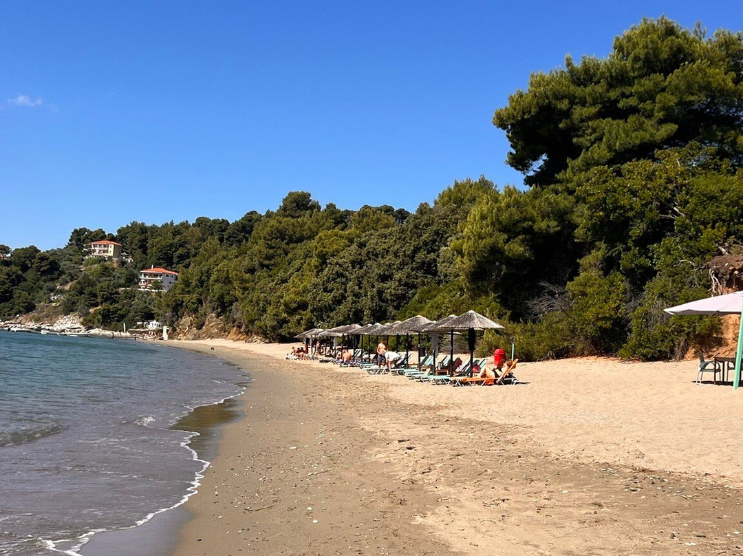 Vasilias Beach-Skiathos Town必去景点