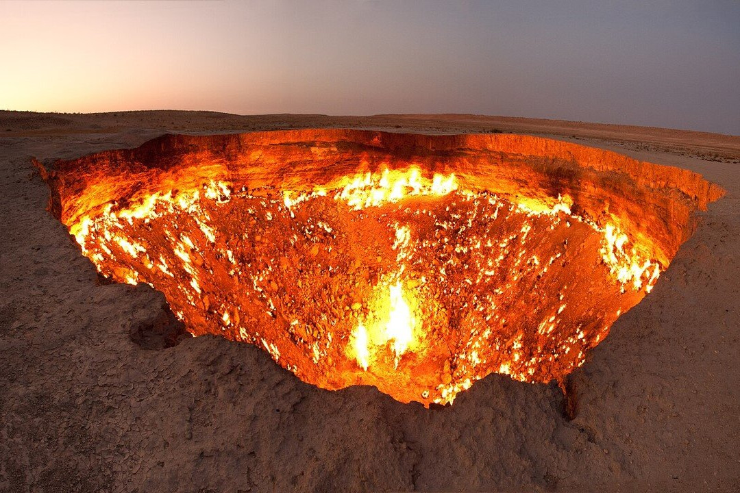 Darvaza Gas Crater-Darvaza必去景点