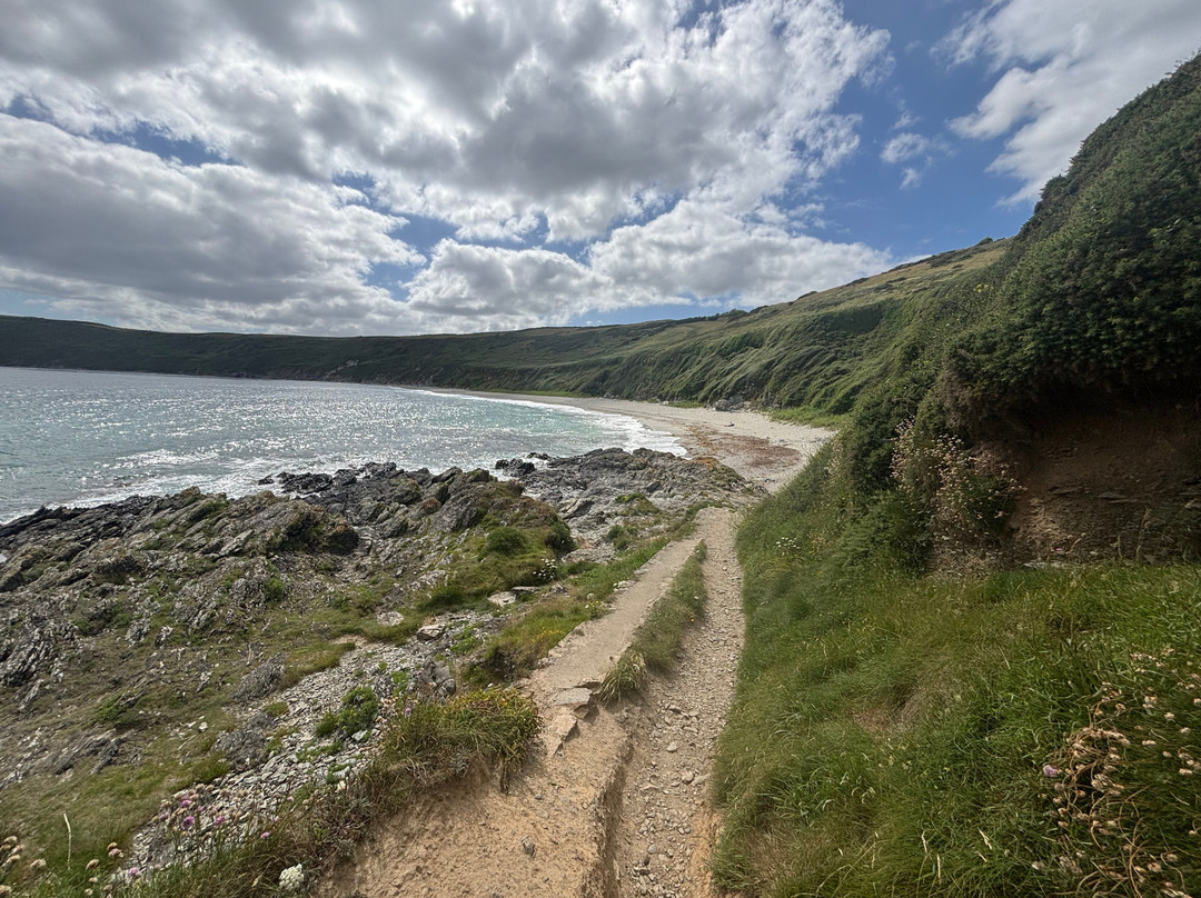 Vault Beach-Gorran Haven必去景点