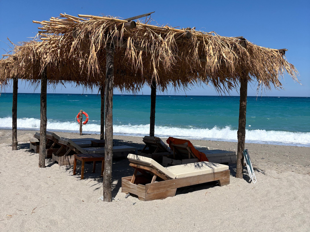 Maja Beach Club-Badolato Marina必去景点