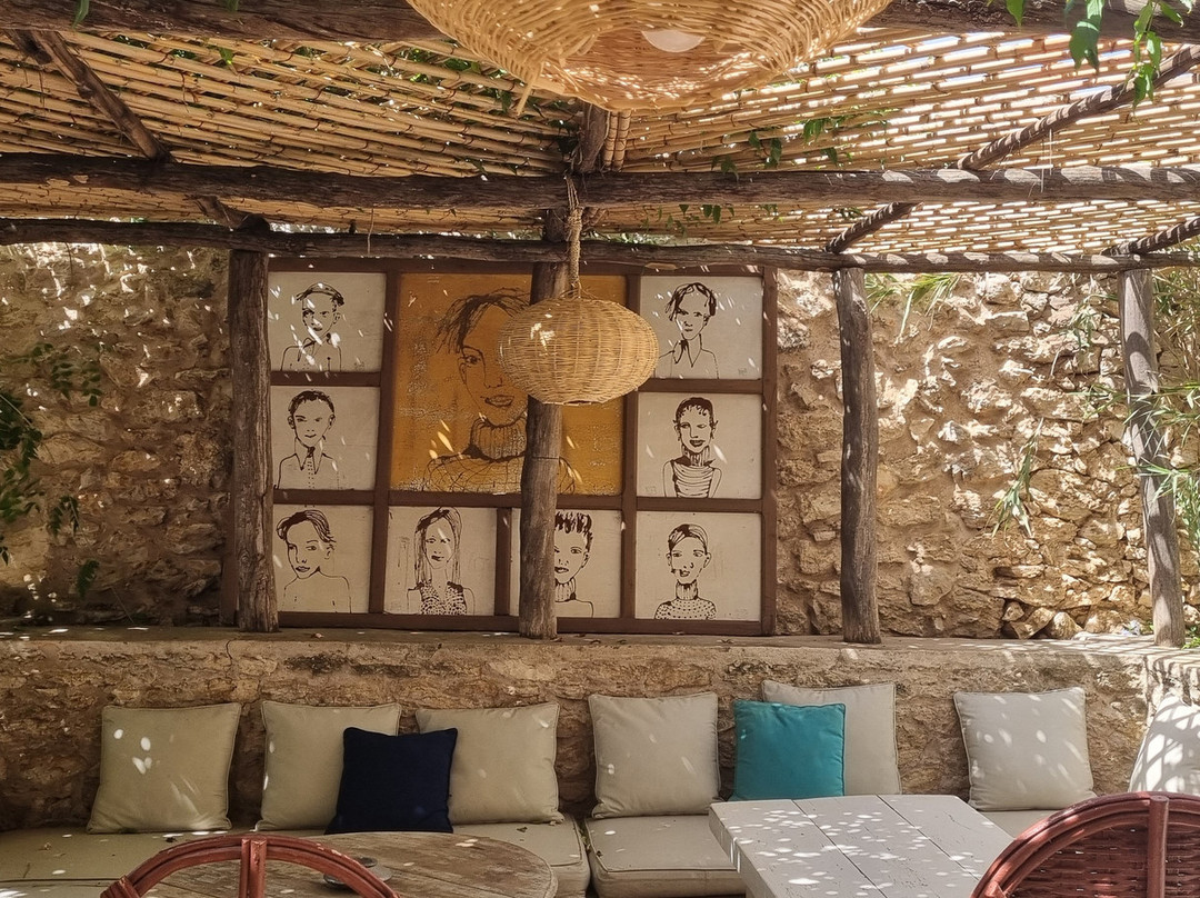 Riad Baoussala主图