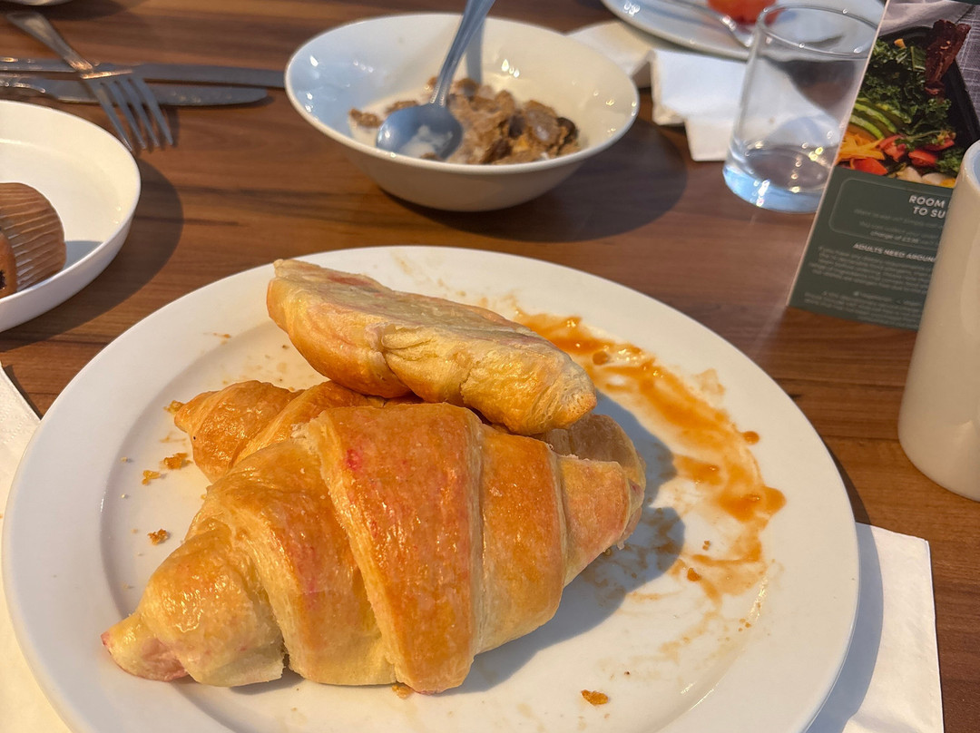 Holiday Inn 陶顿M5，JCT.25主图