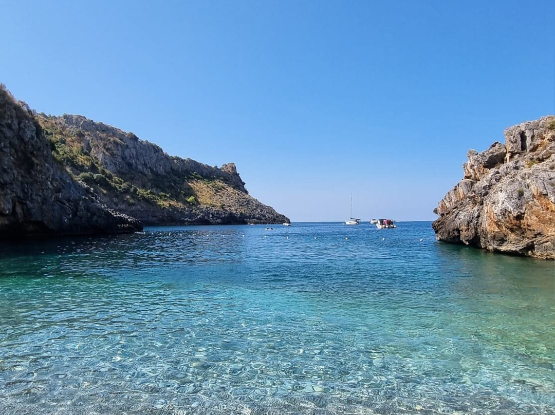 Cala Bianca Spiaggia-Marina di Camerota必去景点