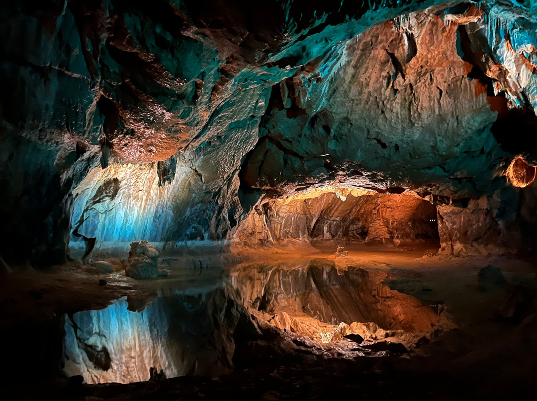 Grotte de Lombrives-Ussat必去景点