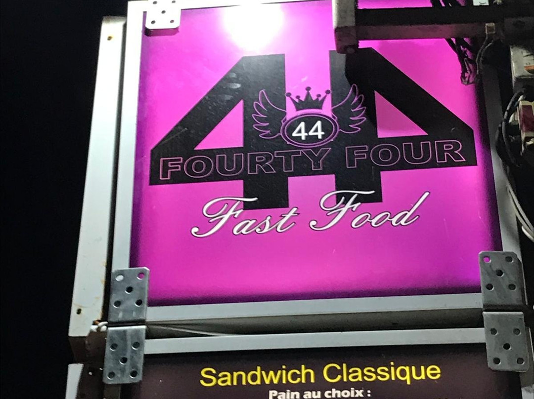 Le Forty Four