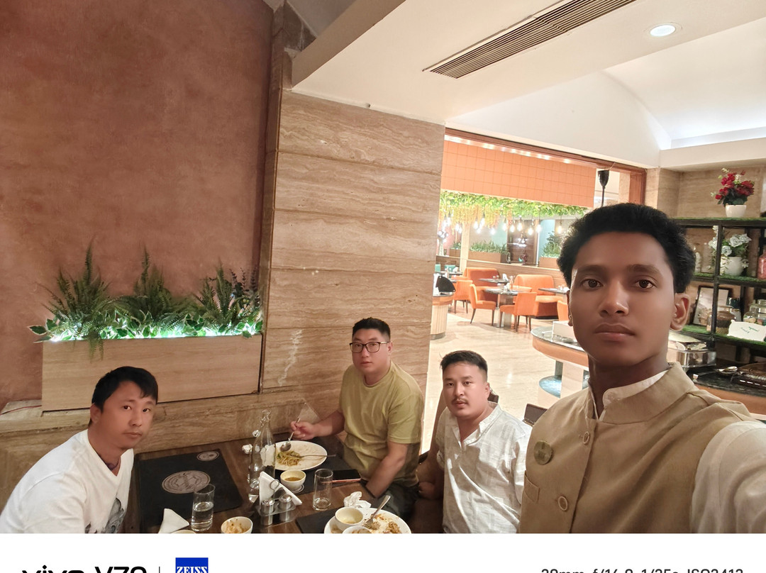 德里NCR克拉克套房酒店主图