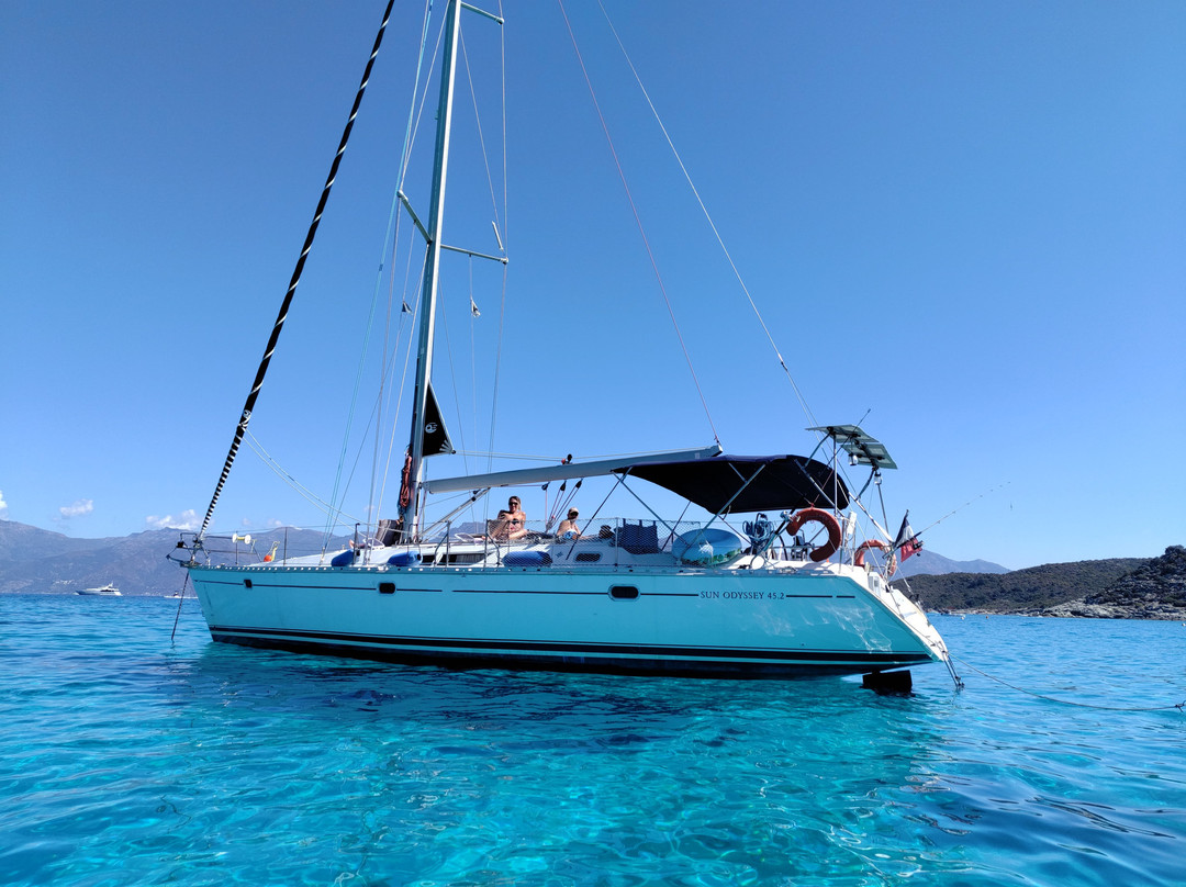 Shaka Sailing-Saint Florent必去景点