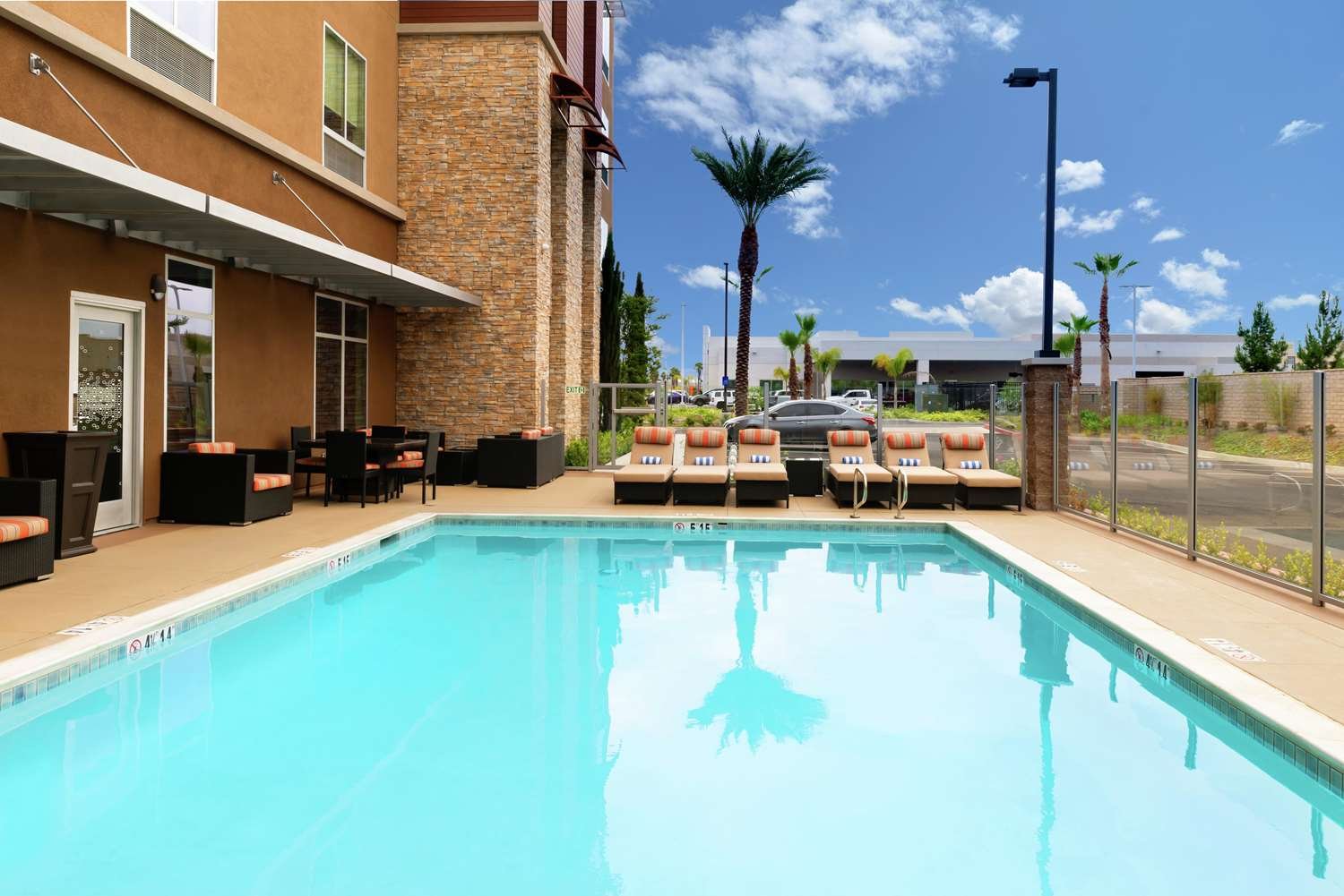 Hampton Inn & Suites Buena Park-官方