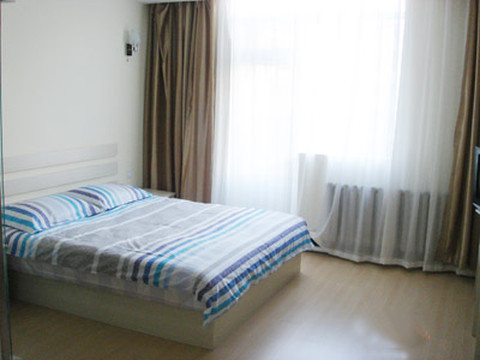 小资假日酒店主图