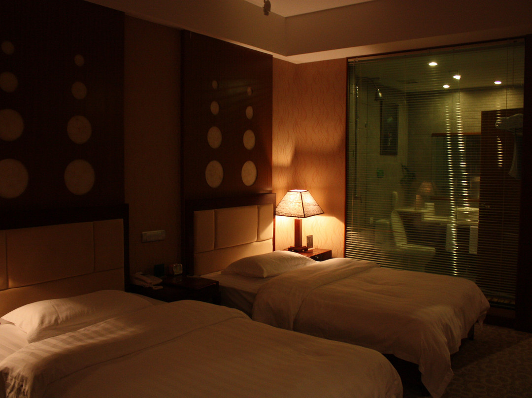 玉都大酒店主图