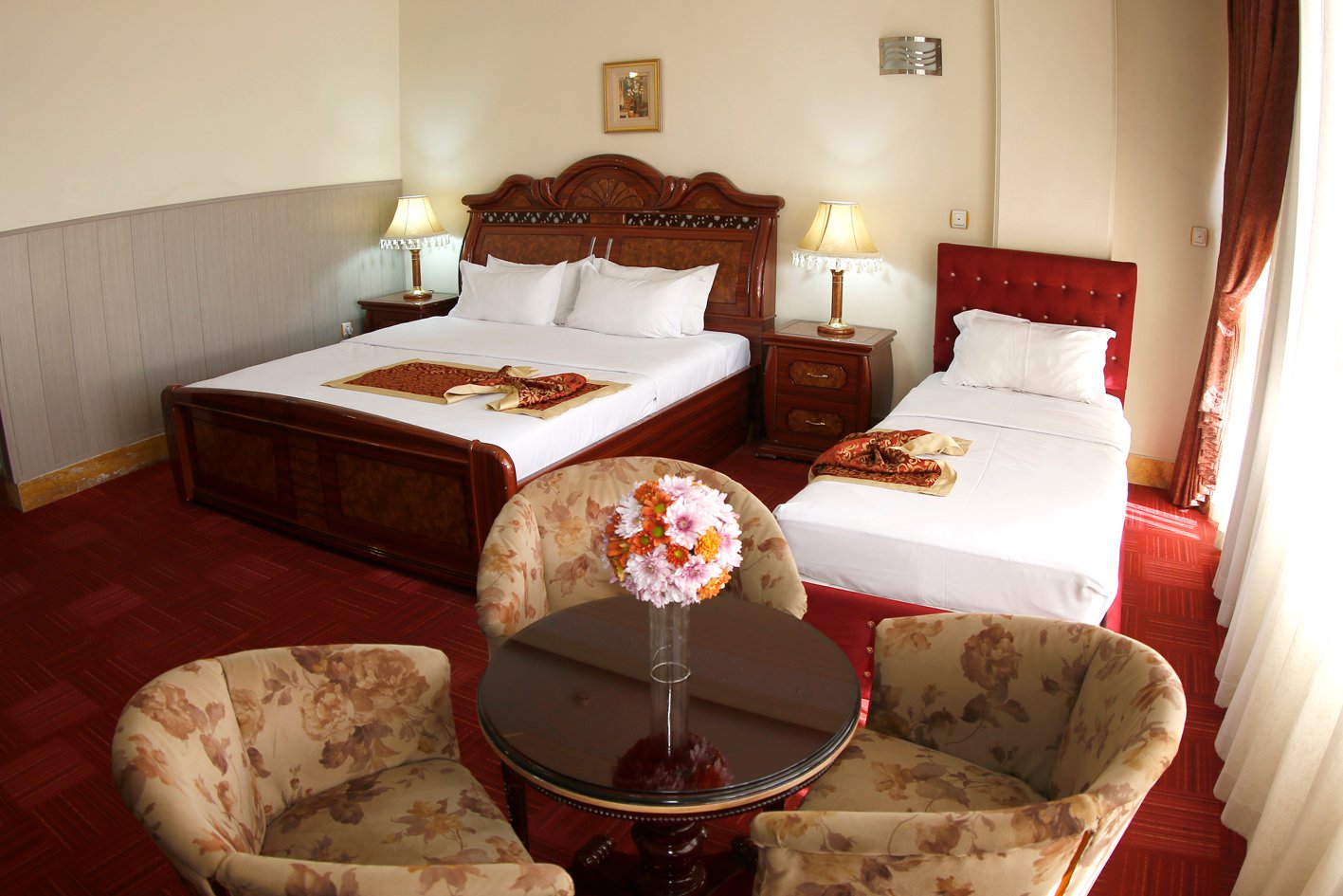 Hotel Khorshid-官方