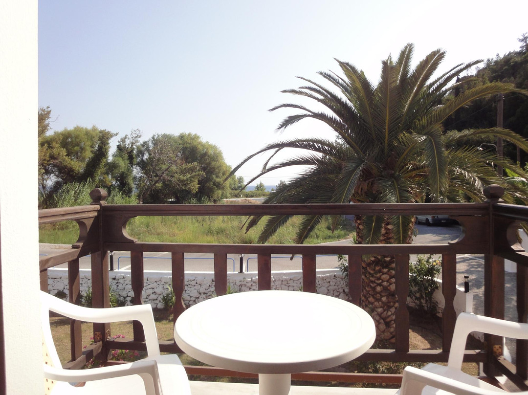 Amore Beach Hotel