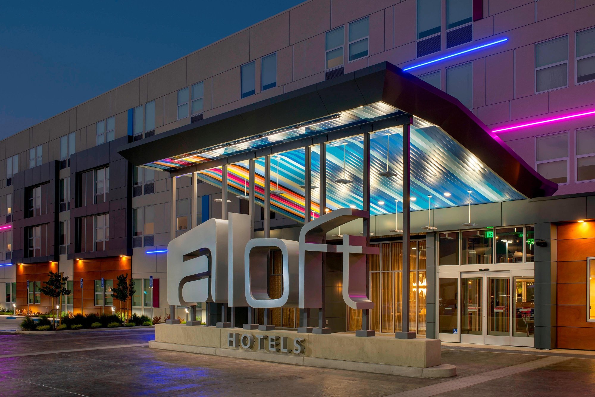 Aloft Knoxville West-官方