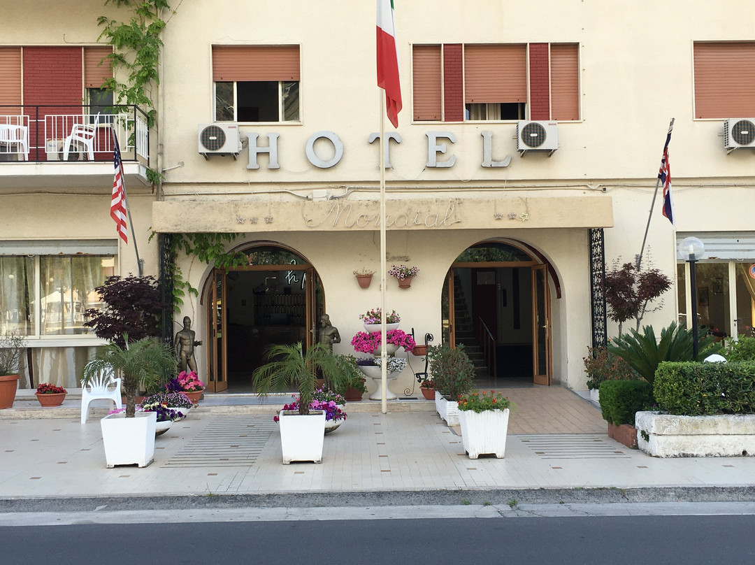 Hotel Mondial