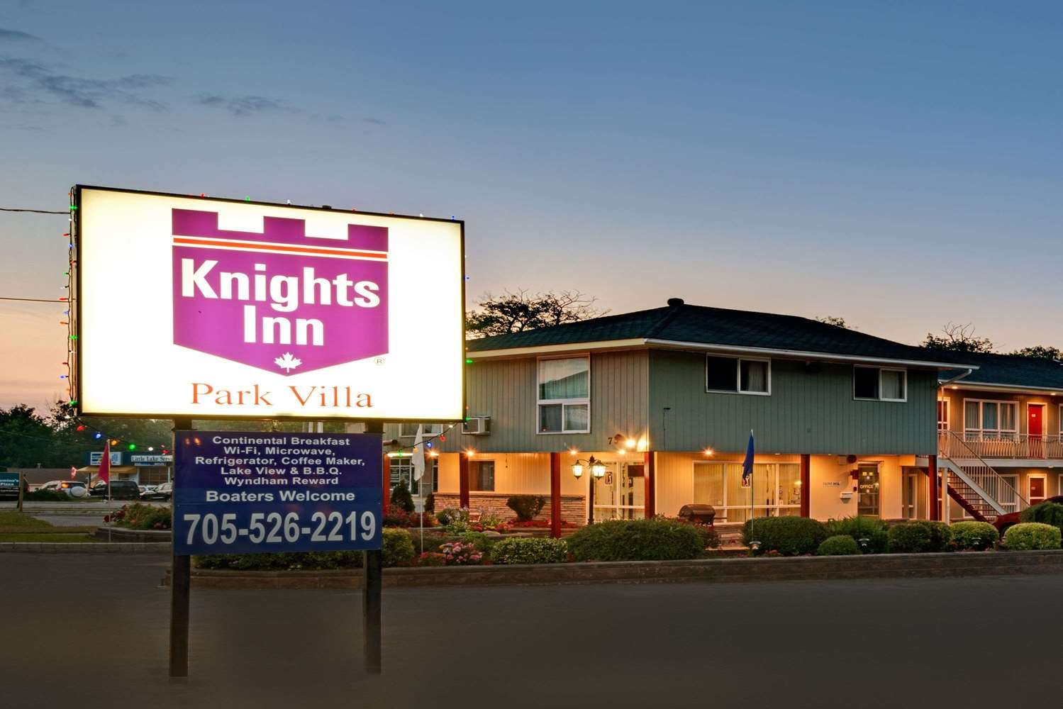 Knights Inn Midland, ON-官方