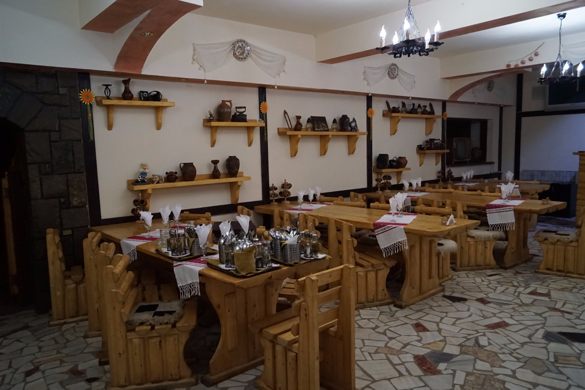 Izvorul Rece Sinaia-餐饮