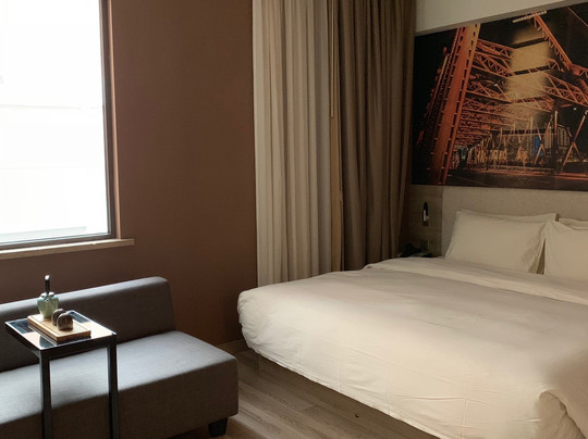 上海徐家汇亚朵酒店主图