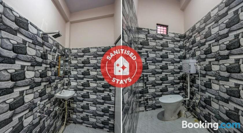 OYO 77261 Solanki Hotel And Restaurant