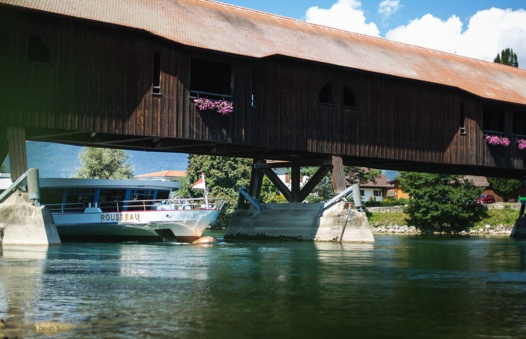 Holzbrücke Büren An Der Aare景点图片