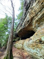 Whispering Cave Trail-洛根必去景点