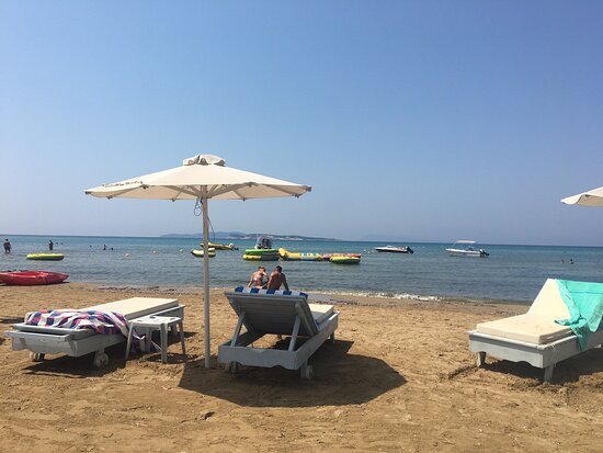 Agios Stefanos Beach景点图片