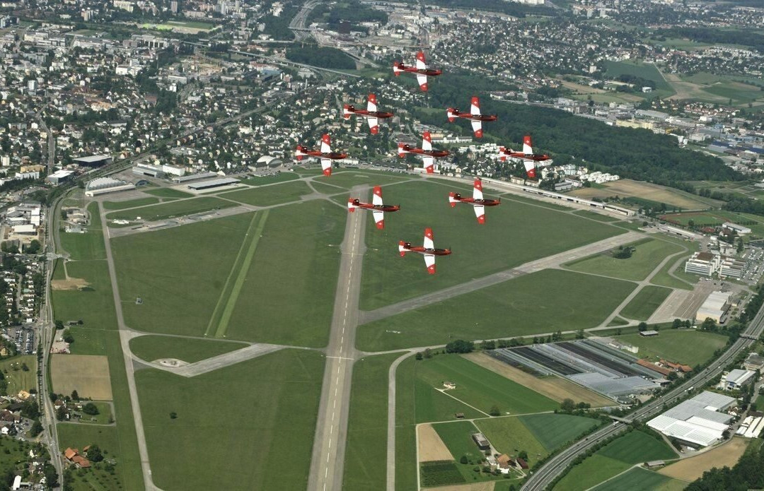 Militärflugplatz
