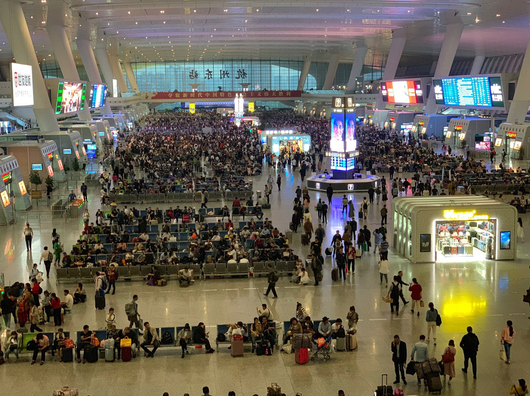 上海虹桥火车站景点图片