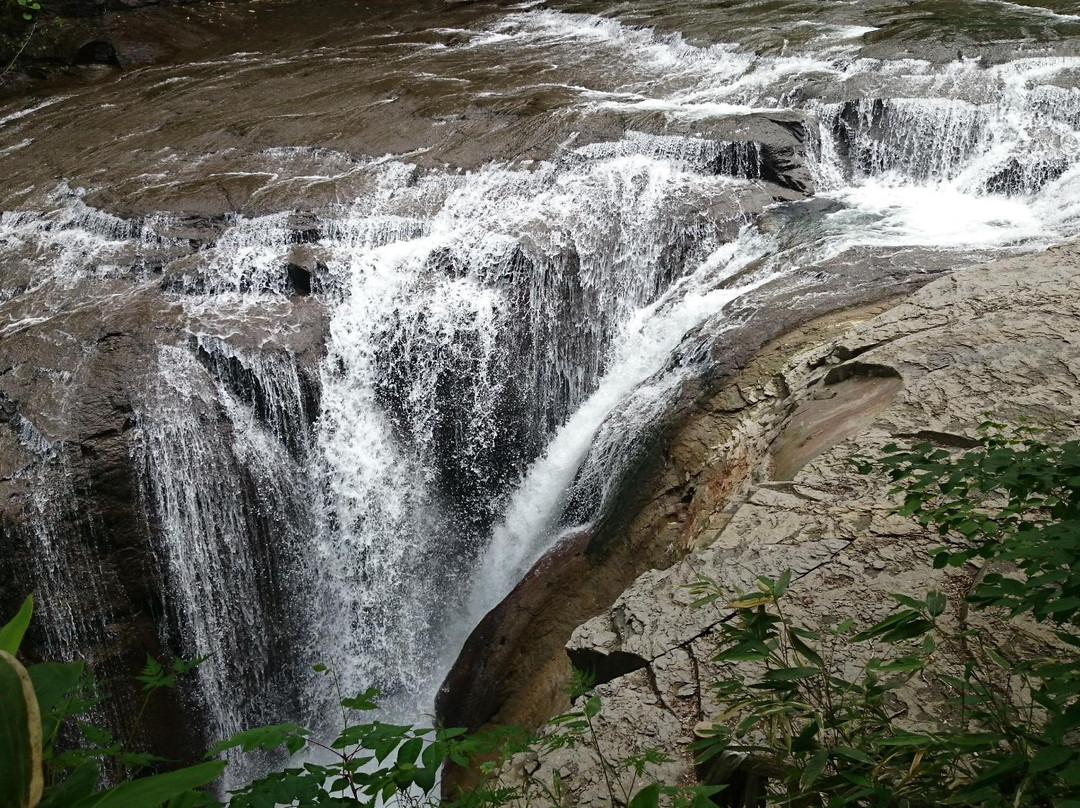 惠庭市旅游景点-Hakusen Falls