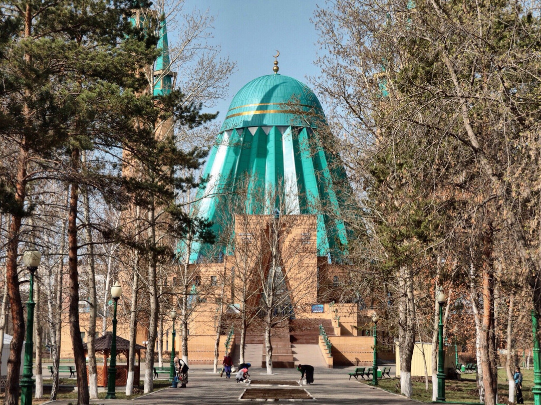 Mashkhur-Jusup Mosque-Pavlodar必去景点
