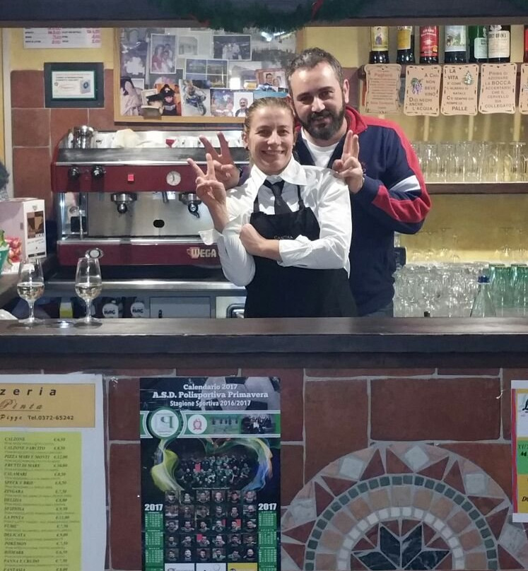 Sospiro餐馆和美食-Pizzeria La Pinta