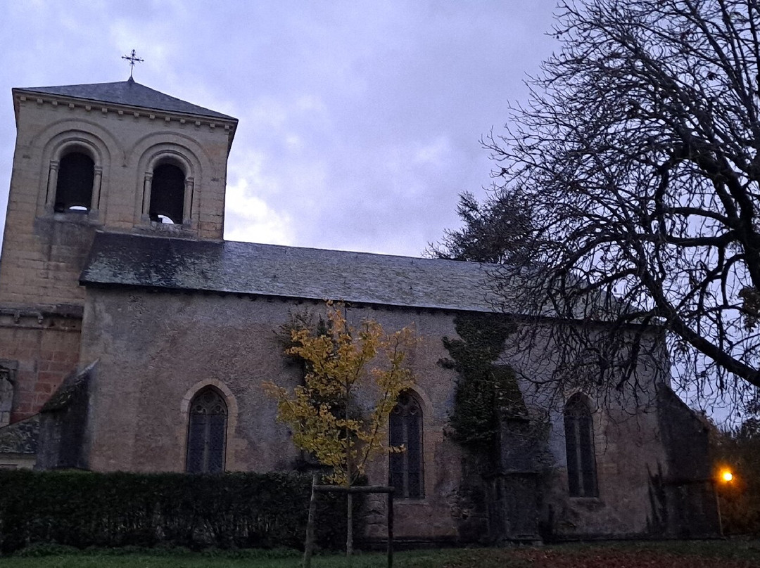 Eglise Saint Laurent-Saint-Laurent-sur-Manoire必去景点
